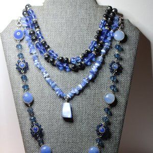 SALE Vintage 90s Cobalt Blue Daisy Boho Necklace